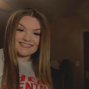 Meet your Posher, Chloe